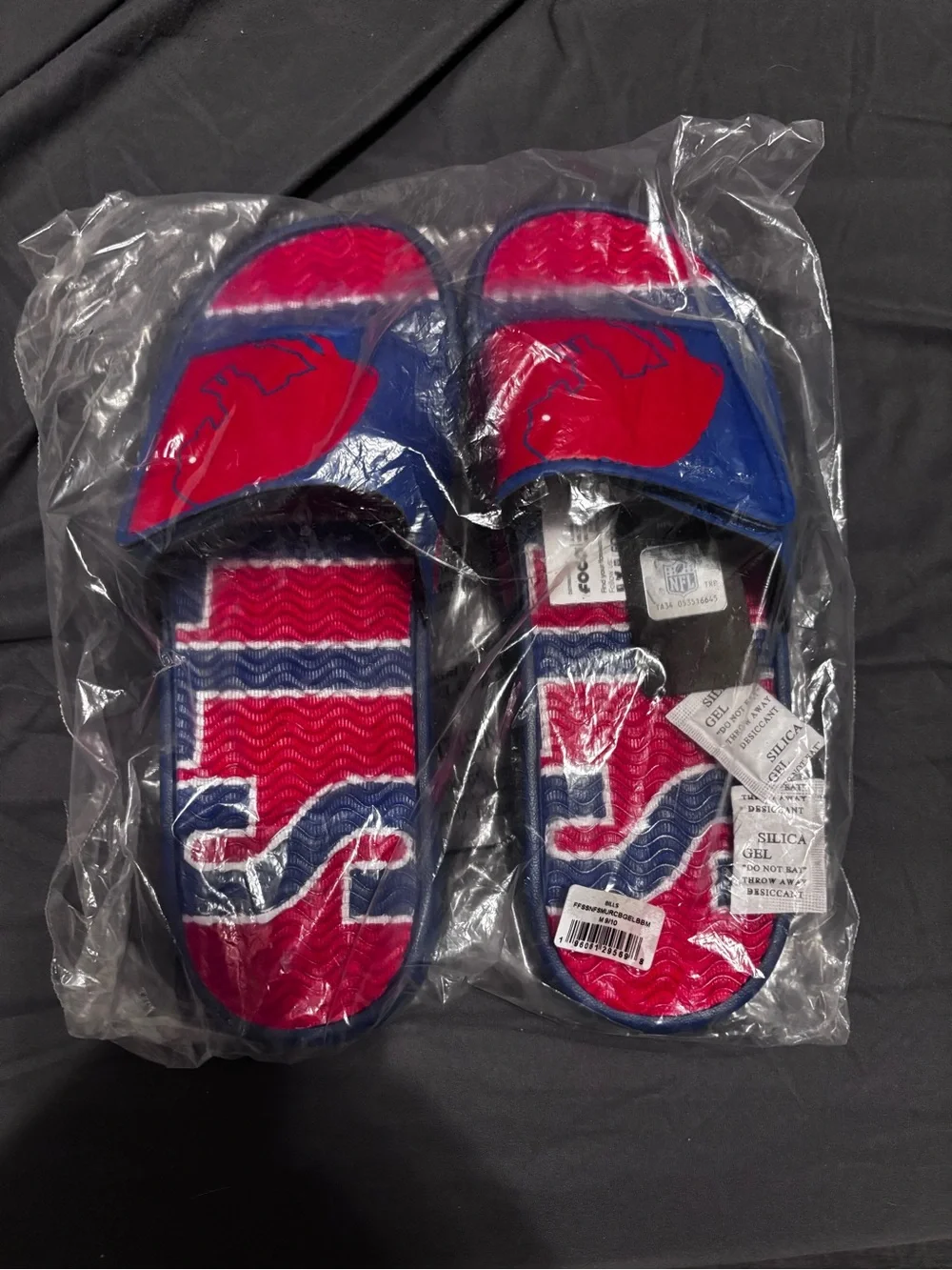 Men’s Size 10 Red & Blue Slide Sandals - Team Graphic